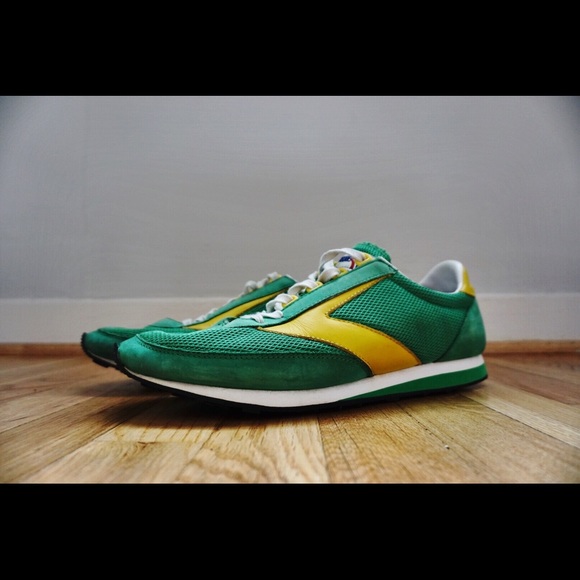 brooks heritage vantage